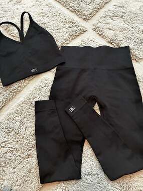 SET Active Ribbed Seamless Top and Leggings Set Size XS/S